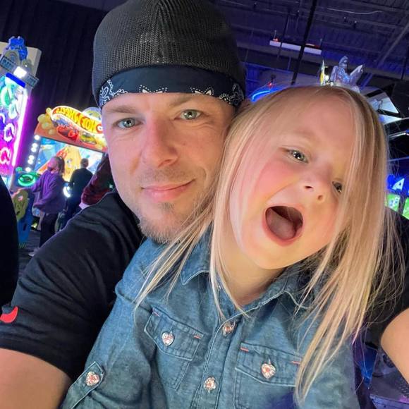 Meet your Posher, Casey - Picture 1 of 1